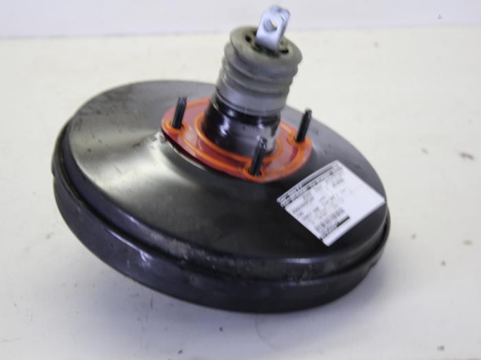 Usagé Servo frein Ford Transit Connect 1.8 TDCi 75 Prix € 30,00 Règlement à la marge proposé par Gebr Opdam B.V.