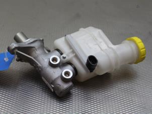 Used Master cylinder Fiat 500 (312) 0.9 TwinAir 80 Price on request offered by Gebr Opdam B.V.