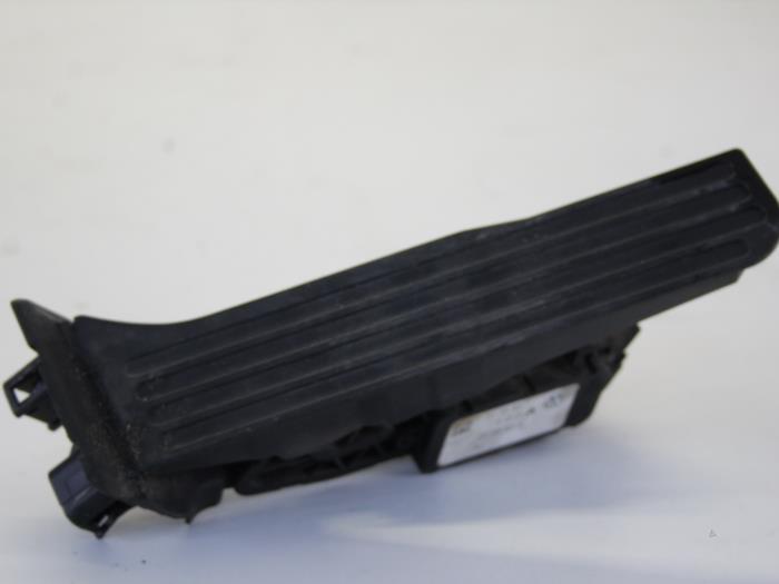 Throttle pedal position sensors with engine code BKD stock