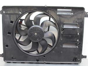 Used Cooling fans Volvo V60 I (FW/GW) 2.0 D3 20V Price on request offered by Gebr Opdam B.V.