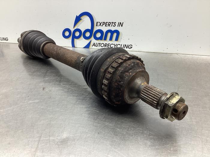 Front drive shaft, left from a Citroën Xsara (N1) 1.4 2003