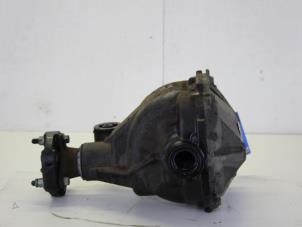 Differential hinten van een Jaguar S-type (X200) 3.0 V6 24V 1999