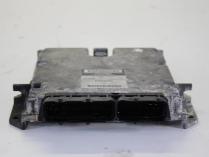 Used Engine management computer Renault Espace (JK) 3.0 dCi V6 24V Grand Espace Price € 85,00 Margin scheme offered by Gebr Opdam B.V.