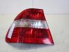 Taillight, left from a BMW 3 serie (E46/4), 1997 / 2005 316i 16V, Saloon, 4-dr, Petrol, 1.796cc, 85kW (116pk), RWD, N42B18A, 2002-02 / 2004-03, AY31; AY32 2004