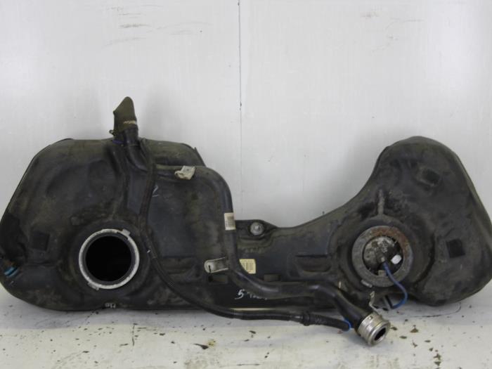 Tank from a BMW 1 serie (E82) 135i 24V 2008