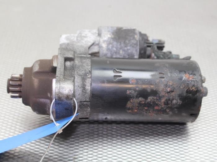 Starter Volkswagen Transporter T5 2.0 TDI DRF 0001125028 CAAA BOSCH