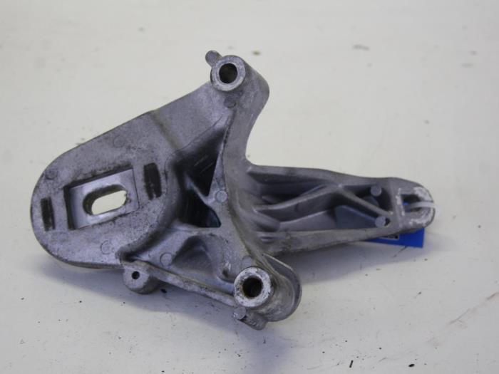 Used Engine mount Mini Mini (R56) 1.4 16V One Price € 26,00 Margin scheme offered by Gebr Opdam B.V.