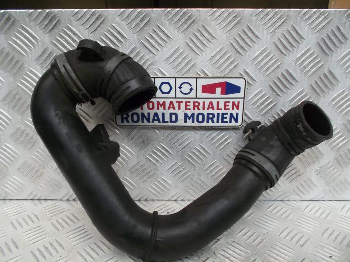 Usagé Tube intercooler Volkswagen Transporter/Caravelle T4 2.5 TDI Prix € 35,00 Règlement à la marge proposé par Automaterialen Ronald Morien B.V.