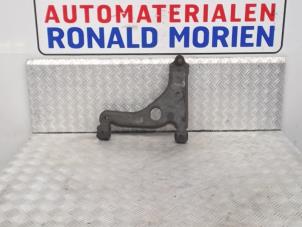 Used Front wishbone, left Opel Zafira Price € 50,00 Margin scheme offered by Automaterialen Ronald Morien B.V.