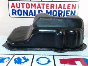 Usados Bandeja de cárter Volkswagen Golf VI (5K1) 1.2 TSI Precio € 75,00 Norma de margen ofrecido por Automaterialen Ronald Morien B.V.