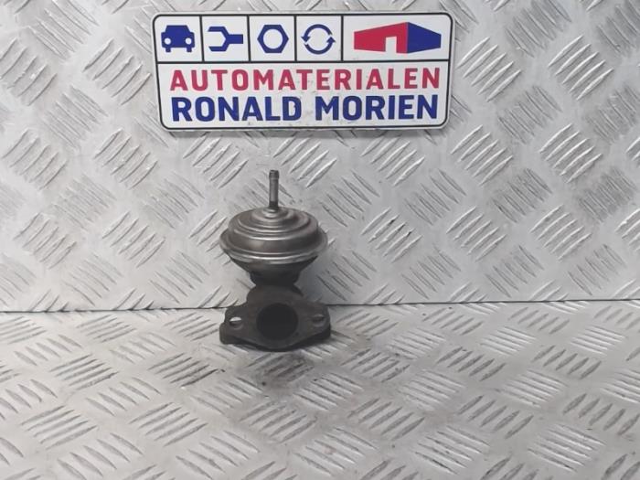 Usagé Valve RGE Volkswagen Transporter/Caravelle T4 1.9 TDI Prix € 49,00 Règlement à la marge proposé par Automaterialen Ronald Morien B.V.