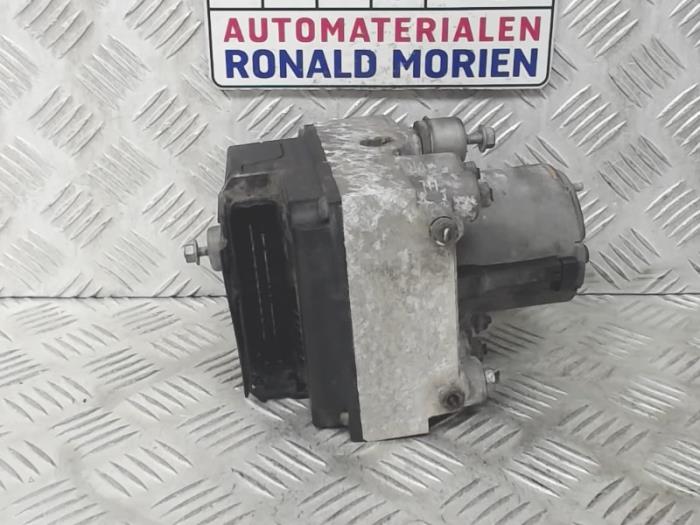 Begagnade ABS-pump Audi A6 (C4) 2.6 V6 Quattro Pris € 29,00 Marginaltabell erbjuds av Automaterialen Ronald Morien B.V.