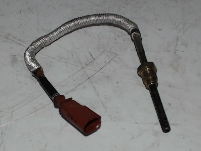 Usagé Sensor température d’échappement Audi A5 (8T3) 2.7 TDI V6 24V Prix € 34,99 Prix TTC proposé par Automaterialen Ronald Morien B.V.