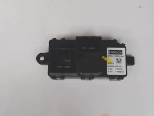 Used Heater resistor Ford Focus 3 Wagon 1.0 Ti-VCT EcoBoost 12V 125 Price € 25,00 Margin scheme offered by Automaterialen Ronald Morien B.V.