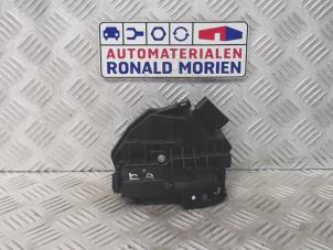 Used Rear door mechanism 4-door, right Ford Focus 3 Wagon 1.0 Ti-VCT EcoBoost 12V 125 Price € 39,00 Margin scheme offered by Automaterialen Ronald Morien B.V.