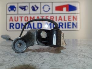 Used Camshaft sensor Volkswagen Crafter Price € 45,00 Margin scheme offered by Automaterialen Ronald Morien B.V.