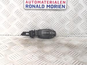 Used Steering wheel mounted radio control Peugeot 206+ (2L/M) 1.4 XS Price € 15,00 Margin scheme offered by Automaterialen Ronald Morien B.V.