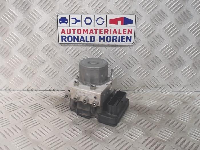 ABS pump from a Opel Corsa E 1.4 16V 2016