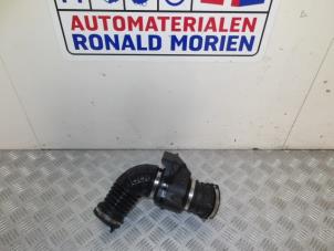 Used Air intake hose Opel Mokka/Mokka X 1.6 CDTI 16V 4x2 Price € 25,00 Margin scheme offered by Automaterialen Ronald Morien B.V.