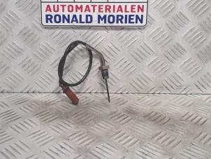 Usagé Sensor température d’échappement Volkswagen Polo V (6R) Prix € 40,00 Règlement à la marge proposé par Automaterialen Ronald Morien B.V.