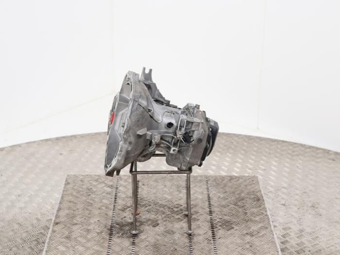 Gearbox Opel Astra - 95521021 B14XE F17BZY
