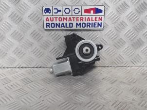 Begagnade Motor, dörrfönster Volvo XC60 I (DZ) 2.4 D5 20V 220 AWD Pris € 49,00 Marginaltabell erbjuds av Automaterialen Ronald Morien B.V.