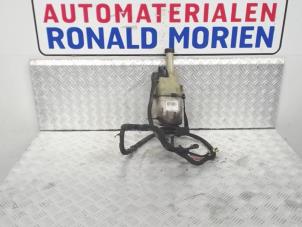 Używane Pompa wspomagania kierownicy Opel Astra G (F08/48) 1.6 Cena € 95,00 Procedura marży oferowane przez Automaterialen Ronald Morien B.V.