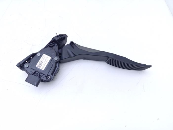Begagnade Gaspedalsensor Opel Astra K 1.4 16V Pris € 20,00 Marginaltabell erbjuds av Automaterialen Ronald Morien B.V.