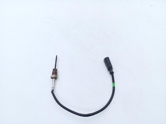 Auspuff Temperatursensor van een Audi A5 (8T3) 2.0 TDI 16V 2013