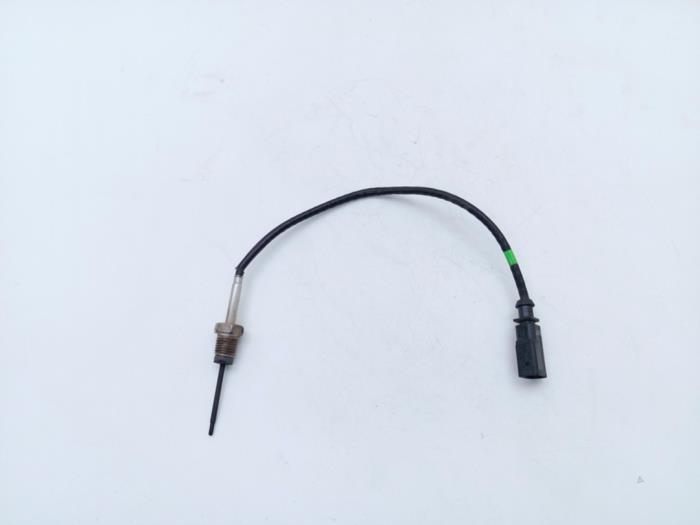 Usagé Sensor température d’échappement Audi A5 (8T3) 2.0 TDI 16V Prix € 33,00 Règlement à la marge proposé par Automaterialen Ronald Morien B.V.