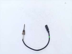 Auspuff Temperatursensor van een Audi A5 (8T3) 2.0 TDI 16V 2013