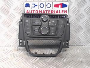 Używane Panel obslugi radia Opel Meriva Cena € 60,00 Procedura marży oferowane przez Automaterialen Ronald Morien B.V.