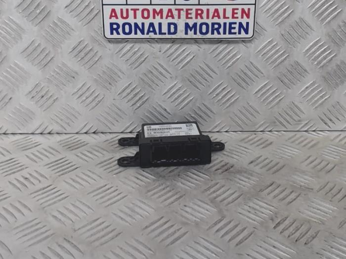 Modul czujników parkowania z Opel Meriva 2014
