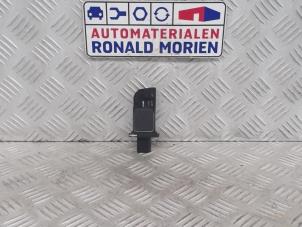 Used Air mass meter Ford Fiesta 6 (JA8) Price € 12,40 Margin scheme offered by Automaterialen Ronald Morien B.V.