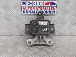 Używane Wspornik silnika Opel Karl 1.0 12V Cena € 20,00 Procedura marży oferowane przez Automaterialen Ronald Morien B.V.