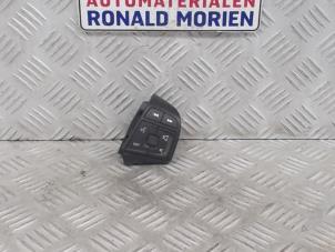 Used Steering wheel mounted radio control Volvo V60 I (FW/GW) 2.4 D4 20V AWD Price € 25,00 Margin scheme offered by Automaterialen Ronald Morien B.V.
