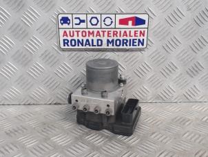 Used ABS pump Skoda Octavia Combi (1U5) 1.9 TDi 110 Price € 65,00 Margin scheme offered by Automaterialen Ronald Morien B.V.