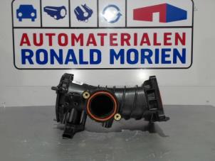 Neue Ansaugschlauch Luft Audi Q7 (4MB/4MG) 3.0 TDI V6 24V Preis € 60,50 Mit Mehrwertsteuer angeboten von Automaterialen Ronald Morien B.V.