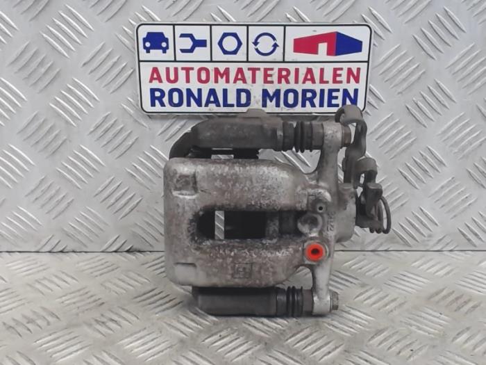 Gebrauchte Bremszange links hinten Opel Astra K 1.0 Turbo 12V Preis € 50,00 Margenregelung angeboten von Automaterialen Ronald Morien B.V.