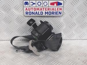 Used Rear seatbelt, left Kia Sportage (SL) 1.6 GDI 16V 4x2 Price € 65,00 Margin scheme offered by Automaterialen Ronald Morien B.V.