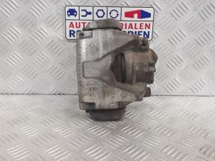 Used Front brake calliper, right Dacia Duster (HS) 1.5 dCi Price € 25,00 Margin scheme offered by Automaterialen Ronald Morien B.V.