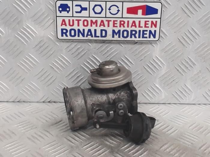Gebrauchte AGR Ventil Volkswagen Transporter T5 1.9 TDi Preis € 49,00 Margenregelung angeboten von Automaterialen Ronald Morien B.V.