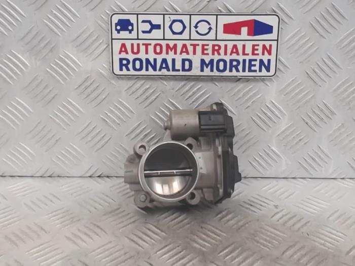 Usagé Boitier papillon Ford Ka+ 1.2 Ti-VCT Prix € 30,00 Règlement à la marge proposé par Automaterialen Ronald Morien B.V.