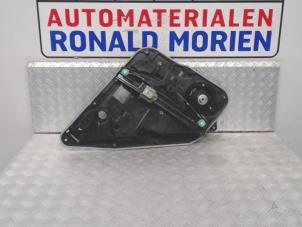 Usados Mecanismo de ventanilla de 4 puertas izquierda detrás Mercedes A (W176) Precio € 75,00 Norma de margen ofrecido por Automaterialen Ronald Morien B.V.