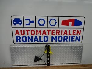 Usagé Mécanique vitre 4portes arrière gauche Volkswagen Polo V (6R) Prix € 40,00 Règlement à la marge proposé par Automaterialen Ronald Morien B.V.