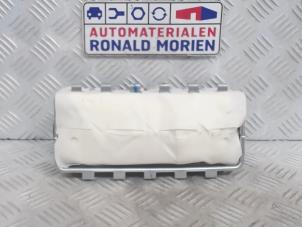Usagé Airbag droite (tableau de bord) Volkswagen Polo V (6R) Prix € 59,00 Règlement à la marge proposé par Automaterialen Ronald Morien B.V.