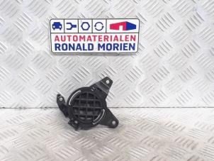 Used Speaker Volkswagen T-Roc 1.5 TSI Evo BMT 4Motion 16V Price € 19,00 Inclusive VAT offered by Automaterialen Ronald Morien B.V.