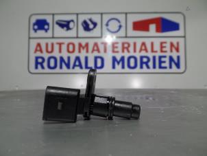 Nya Kamaxelsensor Volkswagen Transporter/Caravelle T5 2.5 TDi Pris € 42,35 Inklusive moms erbjuds av Automaterialen Ronald Morien B.V.