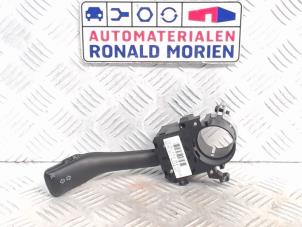 Used Indicator switch Volkswagen New Beetle (1Y7) 1.6 Price € 7,50 Margin scheme offered by Automaterialen Ronald Morien B.V.