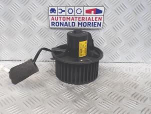 Usados Motor de ventilador de calefactor Volkswagen Transporter T4 2.5 TDI Precio € 45,00 Norma de margen ofrecido por Automaterialen Ronald Morien B.V.